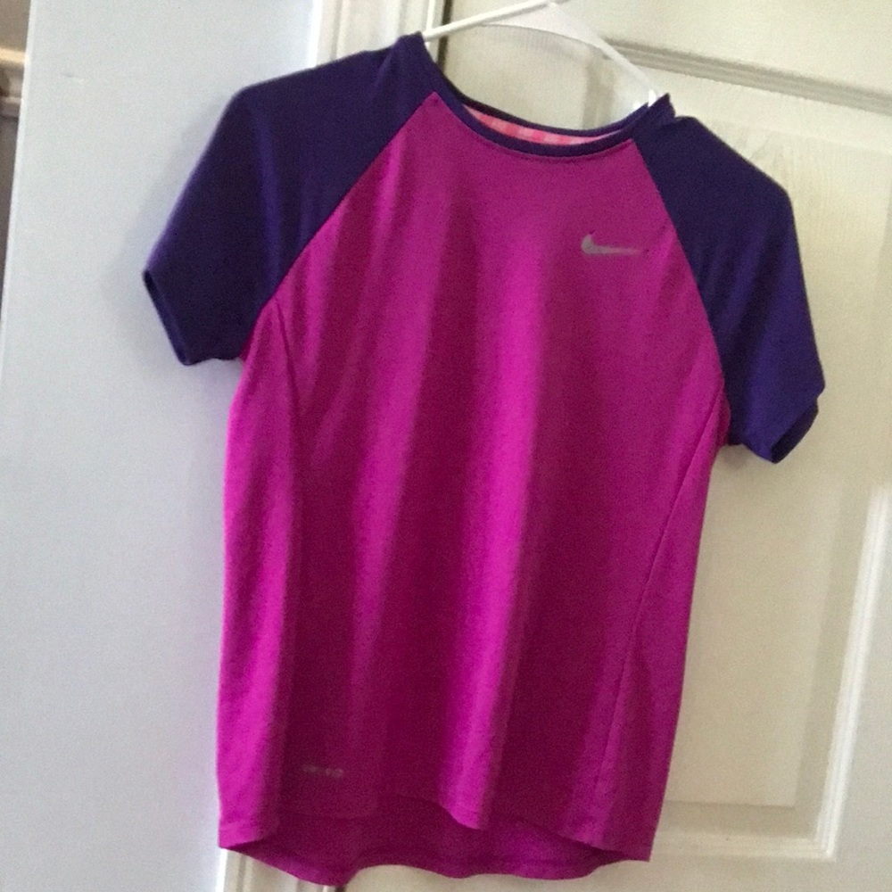 Nike Girls T-shirt Size Extra Large